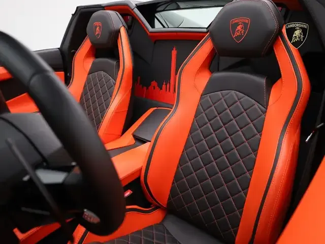 Lamborghini Aventador