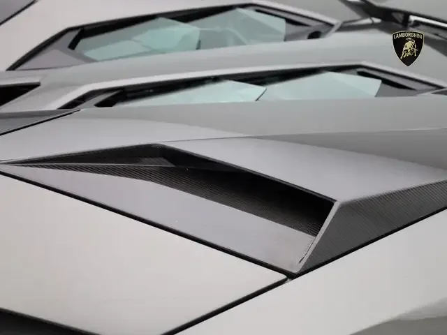 Lamborghini Aventador