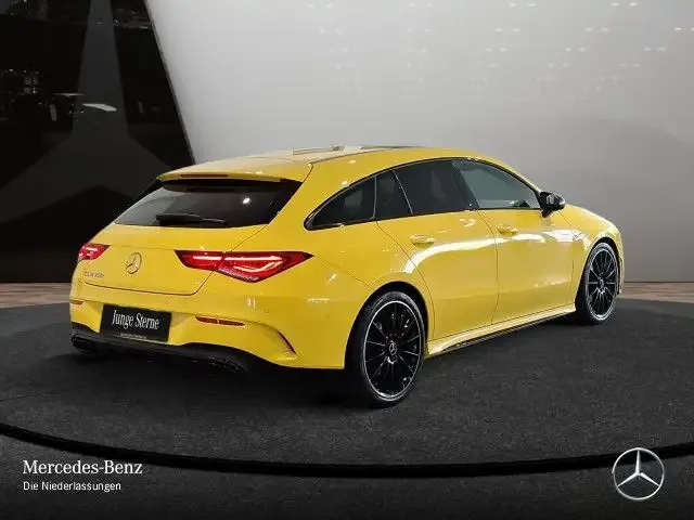 Mercedes-Benz CLA 180
