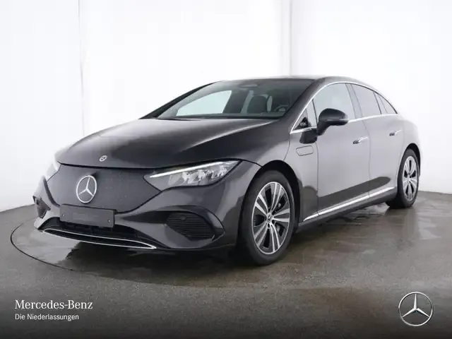 Mercedes-Benz EQE 300