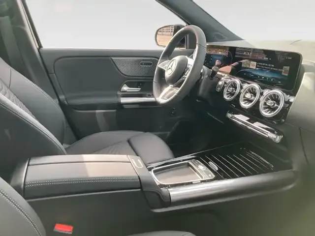 Mercedes-Benz GLA 180