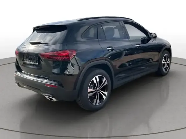 Mercedes-Benz GLA 180