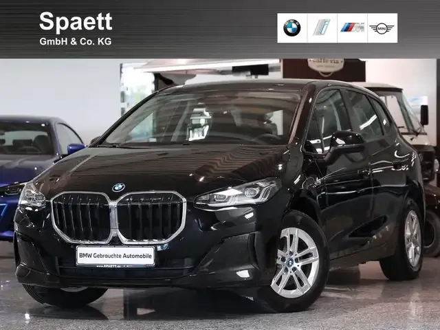 BMW 225