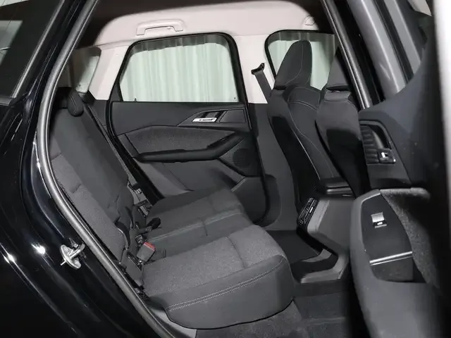 BMW 225