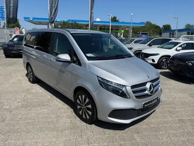 Mercedes-Benz V 250