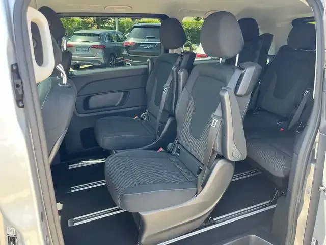 Mercedes-Benz V 250