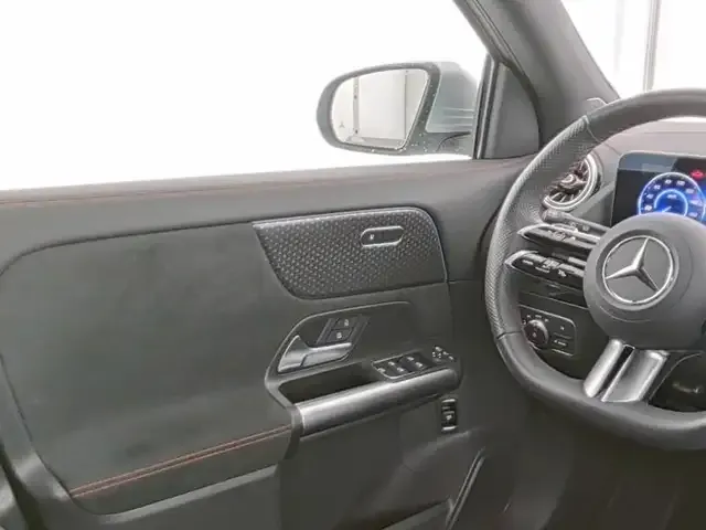 Mercedes-Benz EQA 350