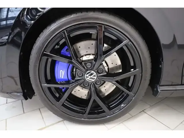 Volkswagen Golf R