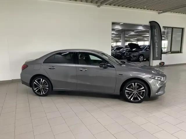 Mercedes-Benz A 250