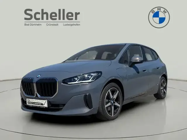 BMW 225