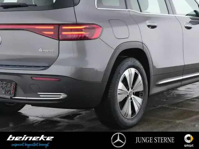 Mercedes-Benz EQB 300