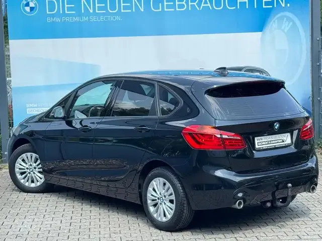 BMW 218