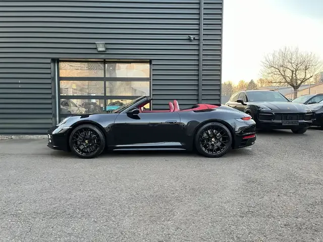 Porsche 992