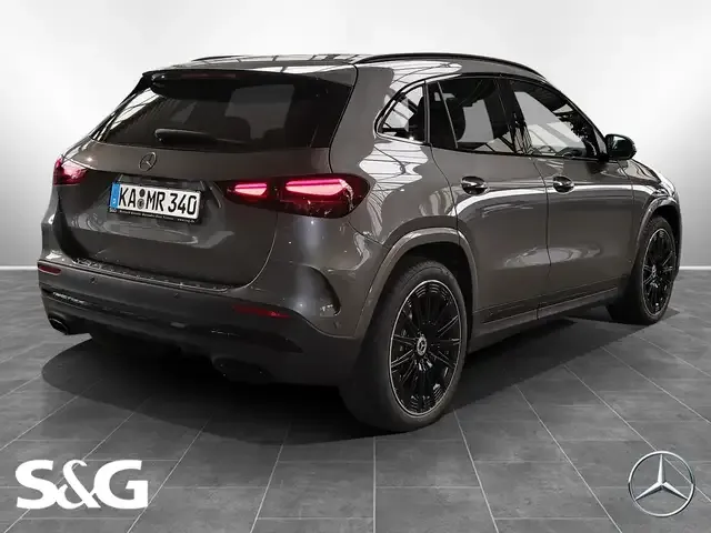 Mercedes-Benz GLA 200