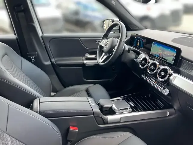 Mercedes-Benz GLB 250