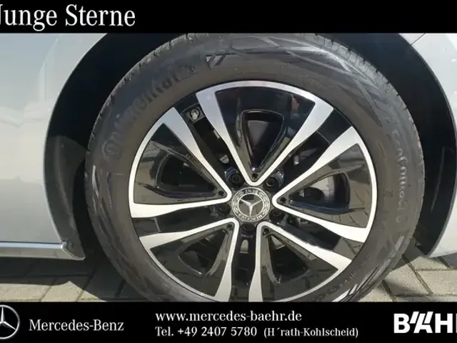Mercedes-Benz B 180