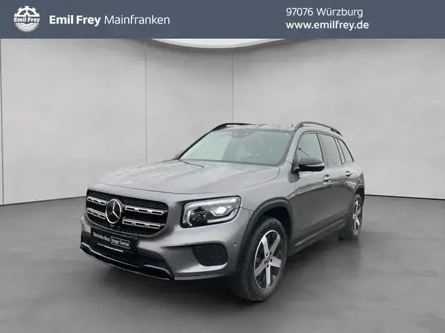 Mercedes-Benz GLB 200