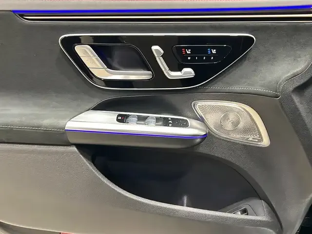 Mercedes-Benz EQE 53