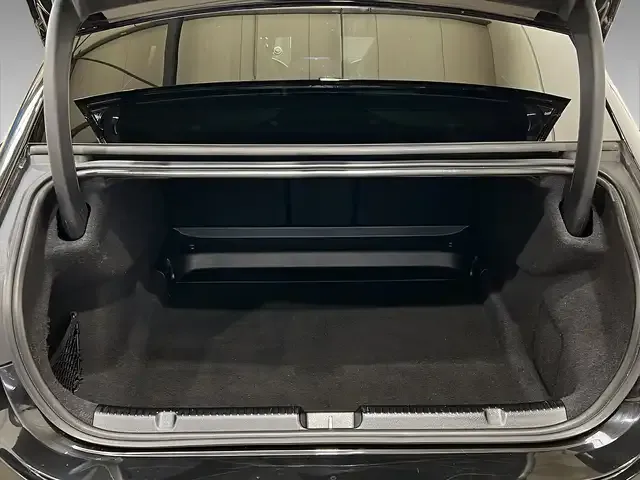 Mercedes-Benz EQE 53