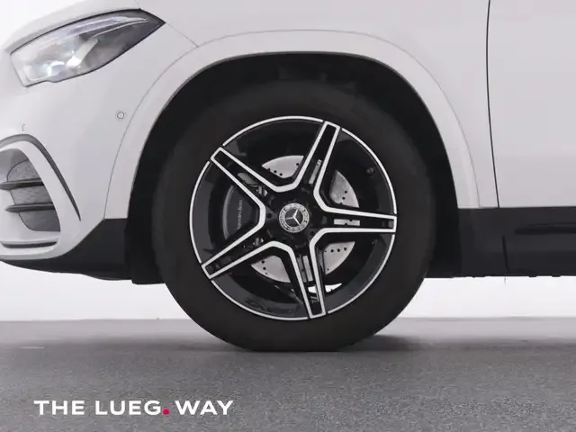 Mercedes-Benz GLA 180