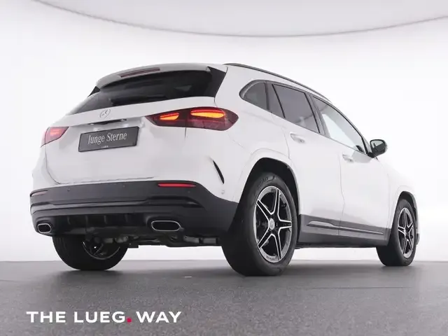 Mercedes-Benz GLA 180