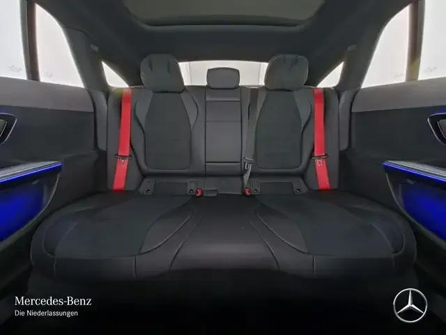Mercedes-Benz EQE 300