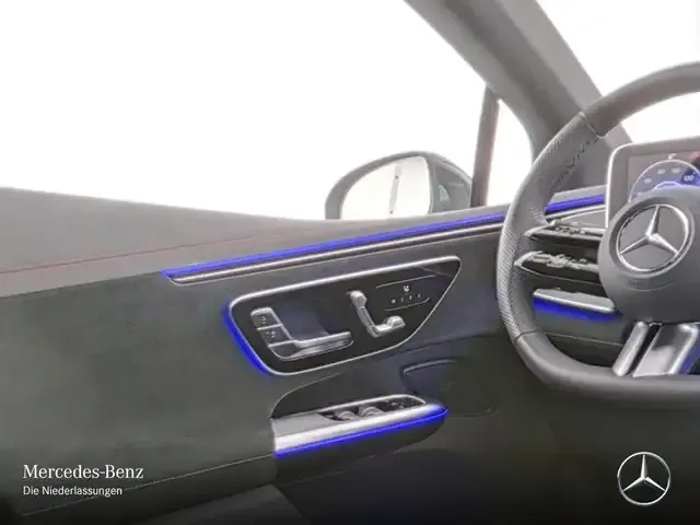 Mercedes-Benz EQE 300
