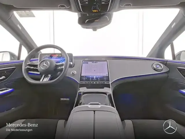 Mercedes-Benz EQE 300