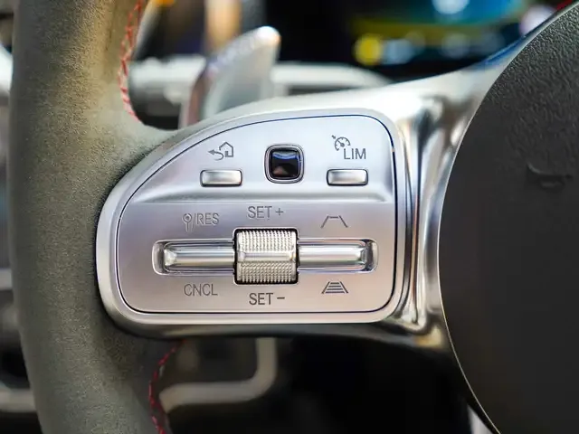 Mercedes-Benz CLA 35 AMG