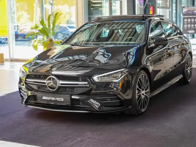 Mercedes-Benz CLA 35 AMG
