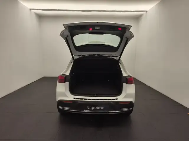 Mercedes-Benz EQA 300