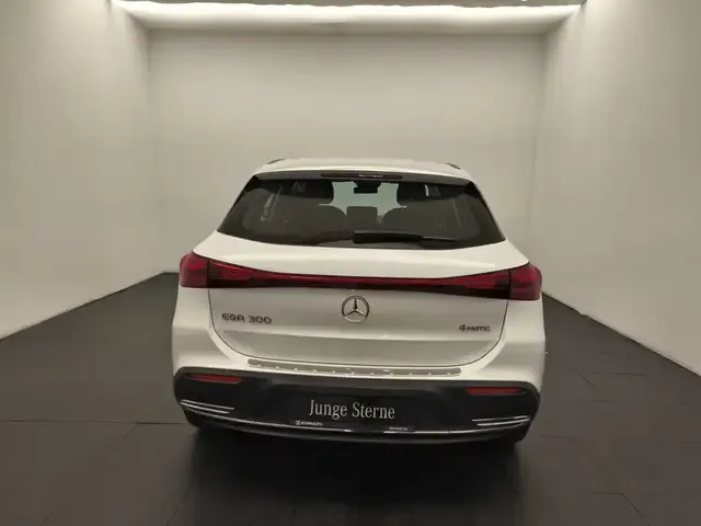 Mercedes-Benz EQA 300