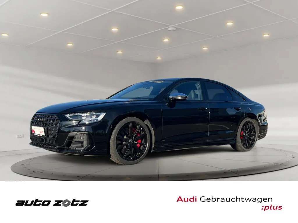 Audi S8