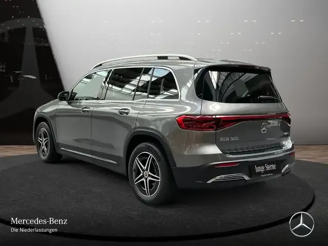 Mercedes-Benz EQB 300