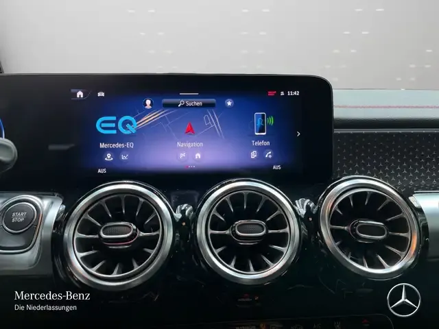 Mercedes-Benz EQB 300