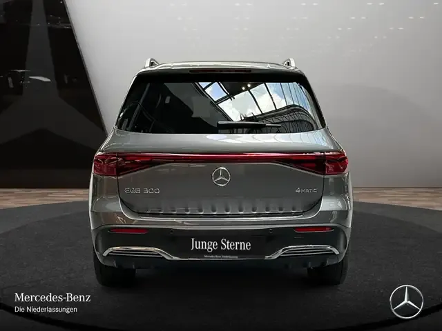 Mercedes-Benz EQB 300
