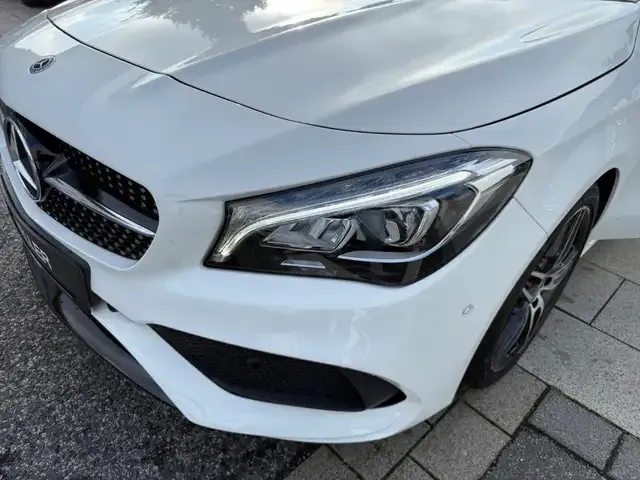 Mercedes-Benz CLA 200