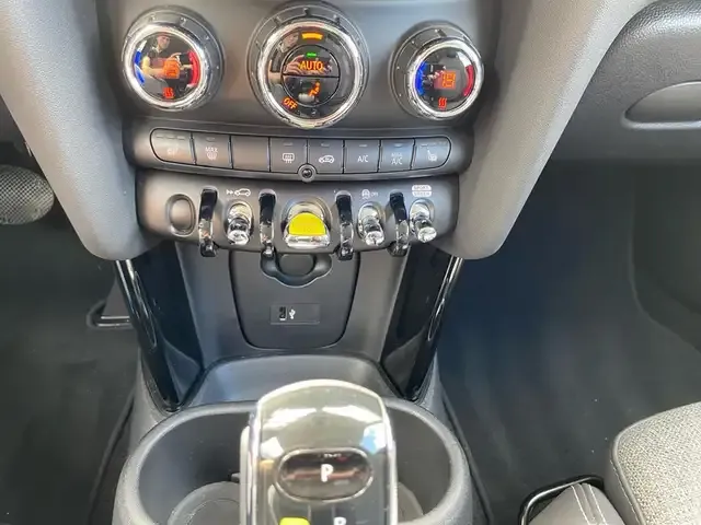 MINI Cooper SE