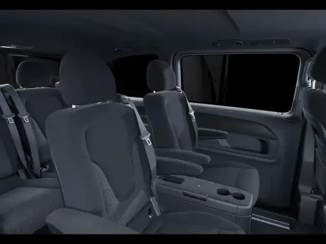 Mercedes-Benz V 220
