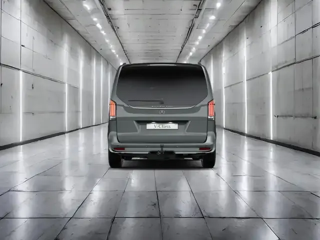 Mercedes-Benz V 220