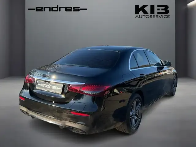 Mercedes-Benz E 300