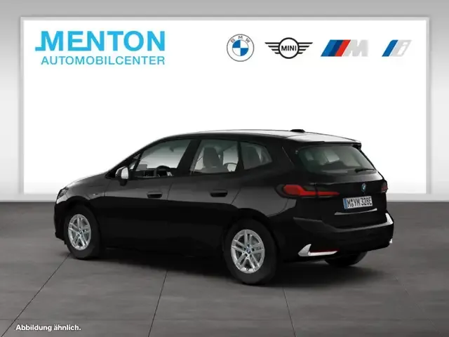 BMW 225