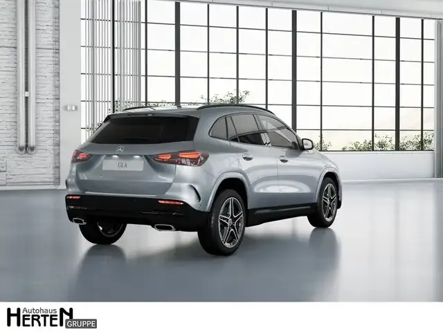 Mercedes-Benz GLA 200