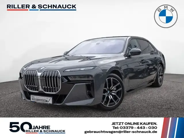 BMW 750