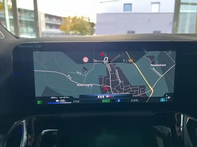 Mercedes-Benz EQA 350