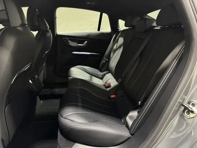 Mercedes-Benz EQE 300