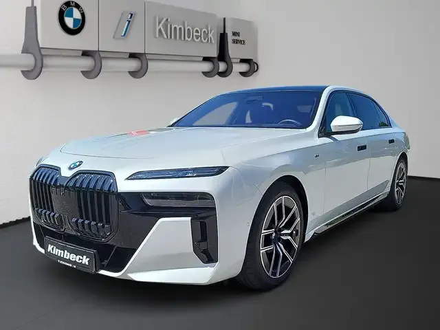 BMW 740