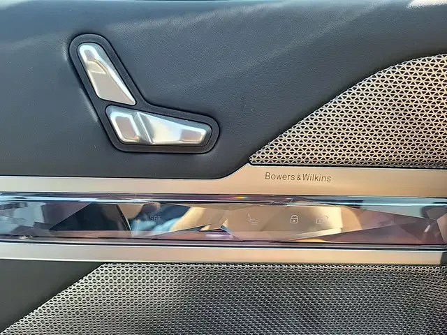 BMW 740