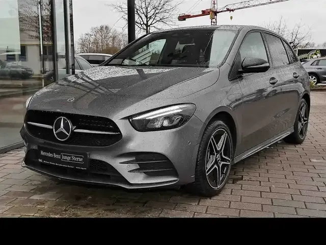 Mercedes-Benz B 250
