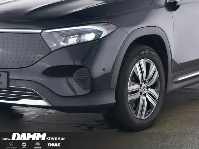 Mercedes-Benz EQB 300